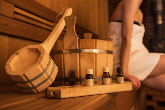 Aromaterapia na Sauna: Benefícios da Utilização de Óleos Essenciais - Saunamo