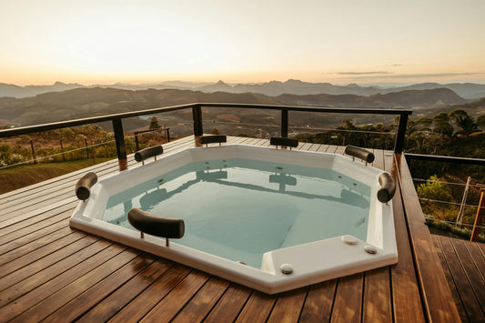 Jacuzzi Porto: compre o melhor para a sua casa - Saunamo