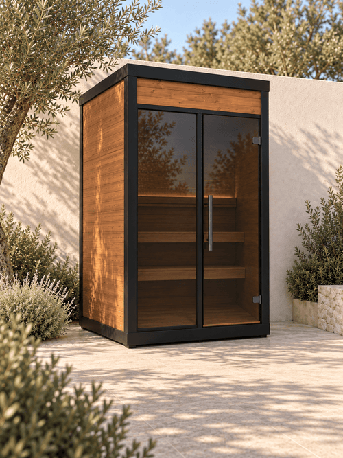 Usko XS — three-quarter view in a Mediterranean garden.